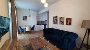 Apartment 76